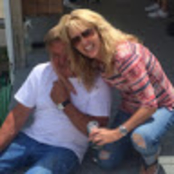 Meet your Posher, Dinna - Picture 1 of 1